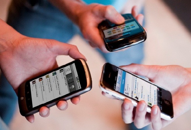 Se necesita tiempo para debatir el nuevo reglamento para Usuarios de Comunicaciones Móviles.